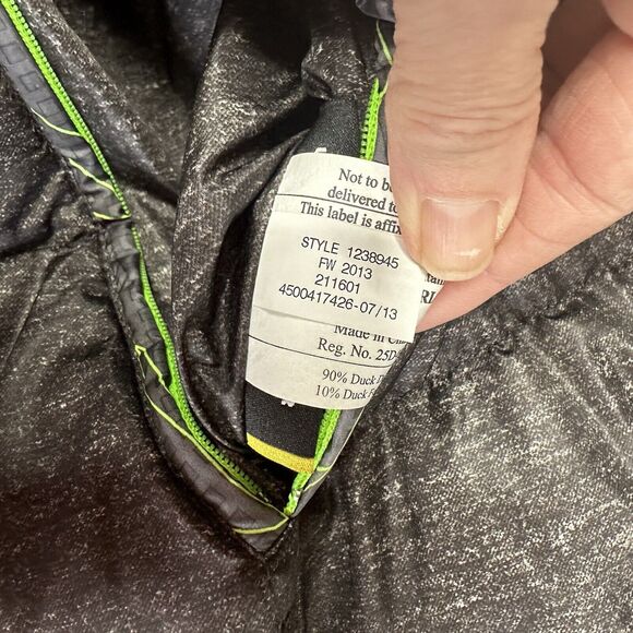 Under Armour Puffer Vest 700 Fill Down Mens Sz 2XL XXL Reversible Logo Warm UA - Picture 8 of 14